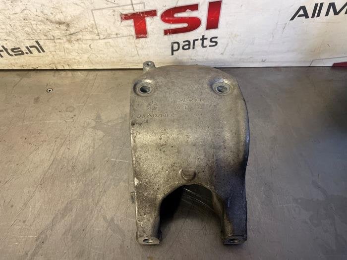 Support moteur d'un Mercedes CLA, Autos : Pièces & Accessoires, 3 mois de garantie, Utilisé, -, -