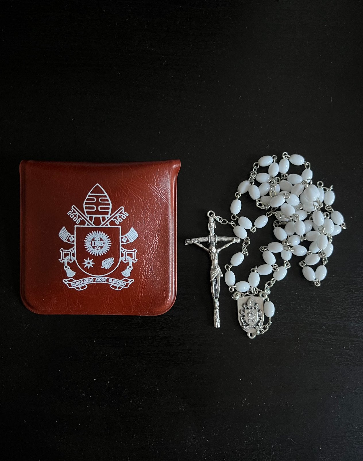 Pape François - Authentique Chapelet béni par le Saint père, Bijoux, Sacs & Beauté, Broches, Envoi, Comme neuf, Argent, Argent