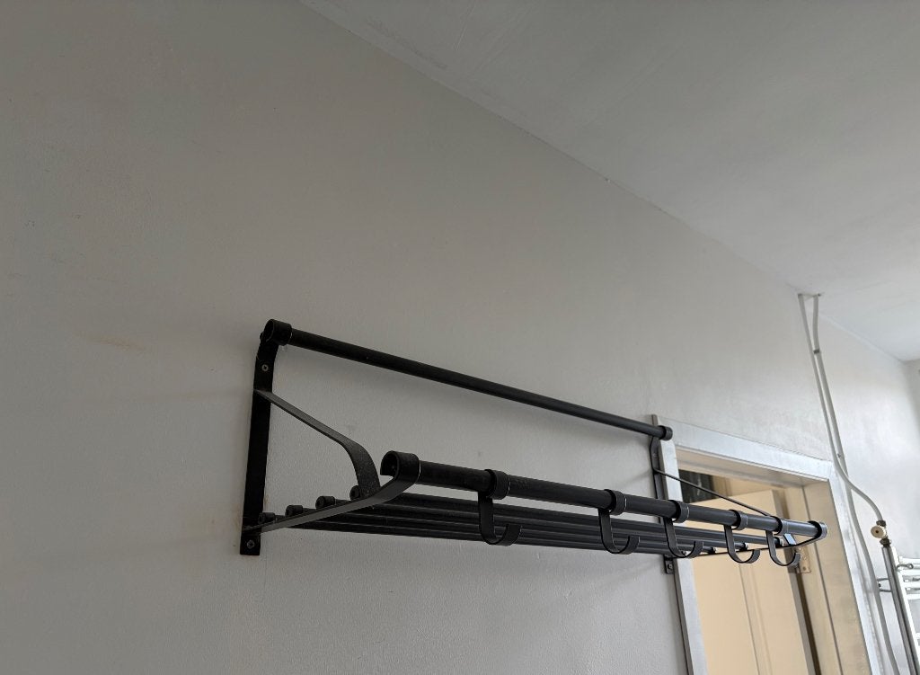 Zwarte Ikea Portis metalen kapstok, Huis en Inrichting, Ophalen, Zo goed als nieuw, Metaal, Wandkapstok