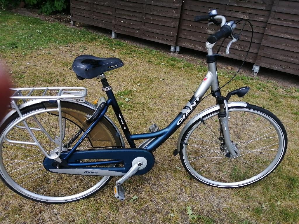 damesfiets GIANT en damesfiets BATAVUS, Fietsen en Brommers, Fietsen | Dames | Damesfietsen, Ophalen, Gebruikt, Overige merken