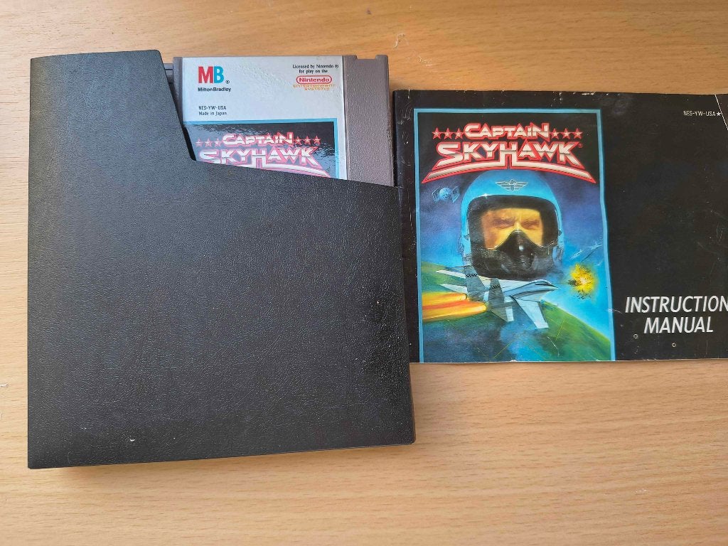 captain skyhawk nes met handleiding en hoesje, Games en Spelcomputers, Ophalen of Verzenden, Gebruikt