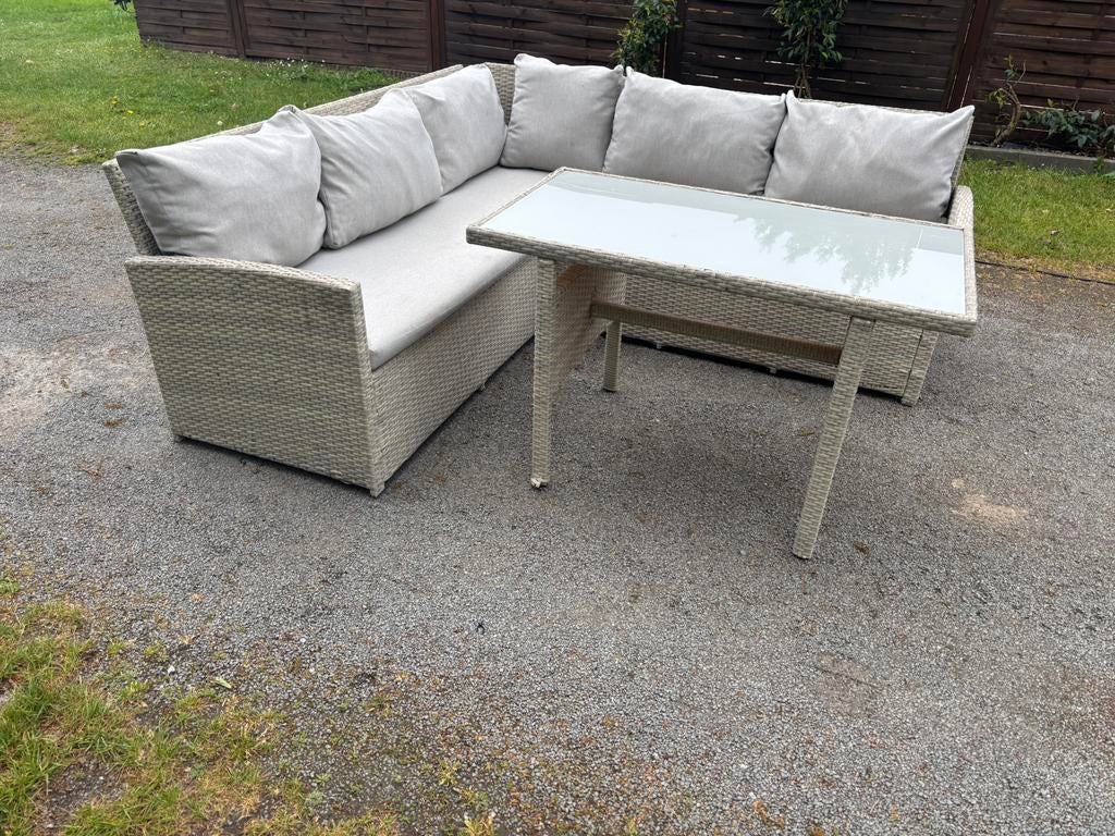 Loungeset wicker dining met bijhorende kussens en eettafel, Tuin en Terras, Ophalen, Eettafel, Zo goed als nieuw, Loungeset