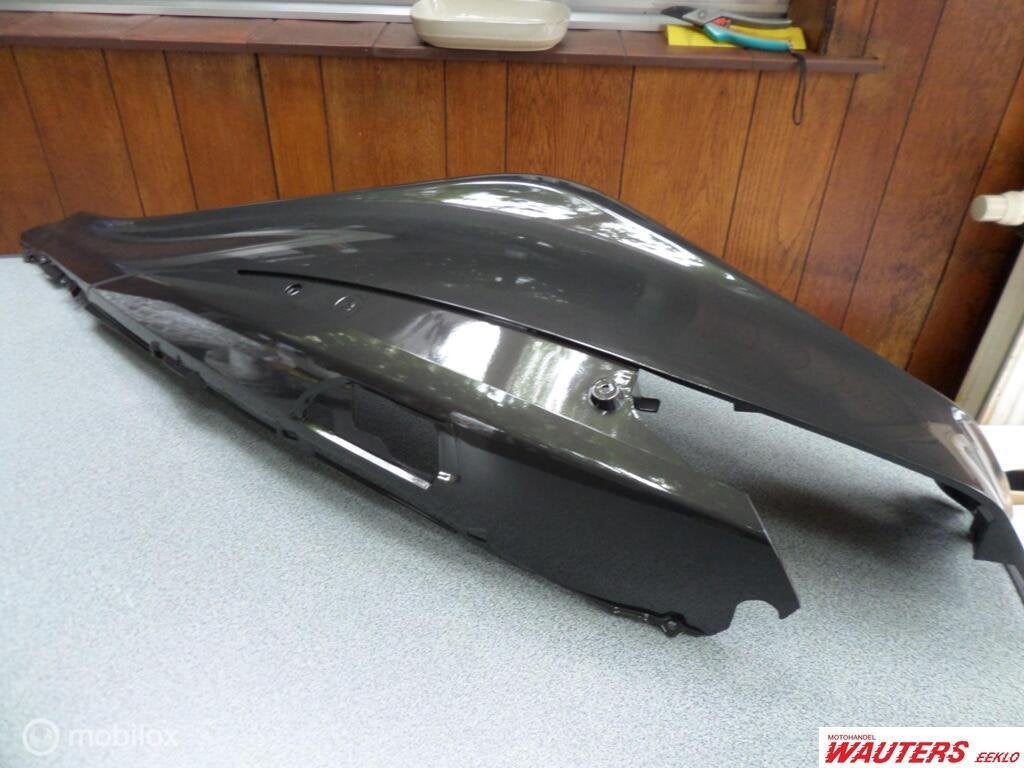 Zijdeksel rh Piaggio  x10 350-500c, Neuf, Enlèvement ou Envoi