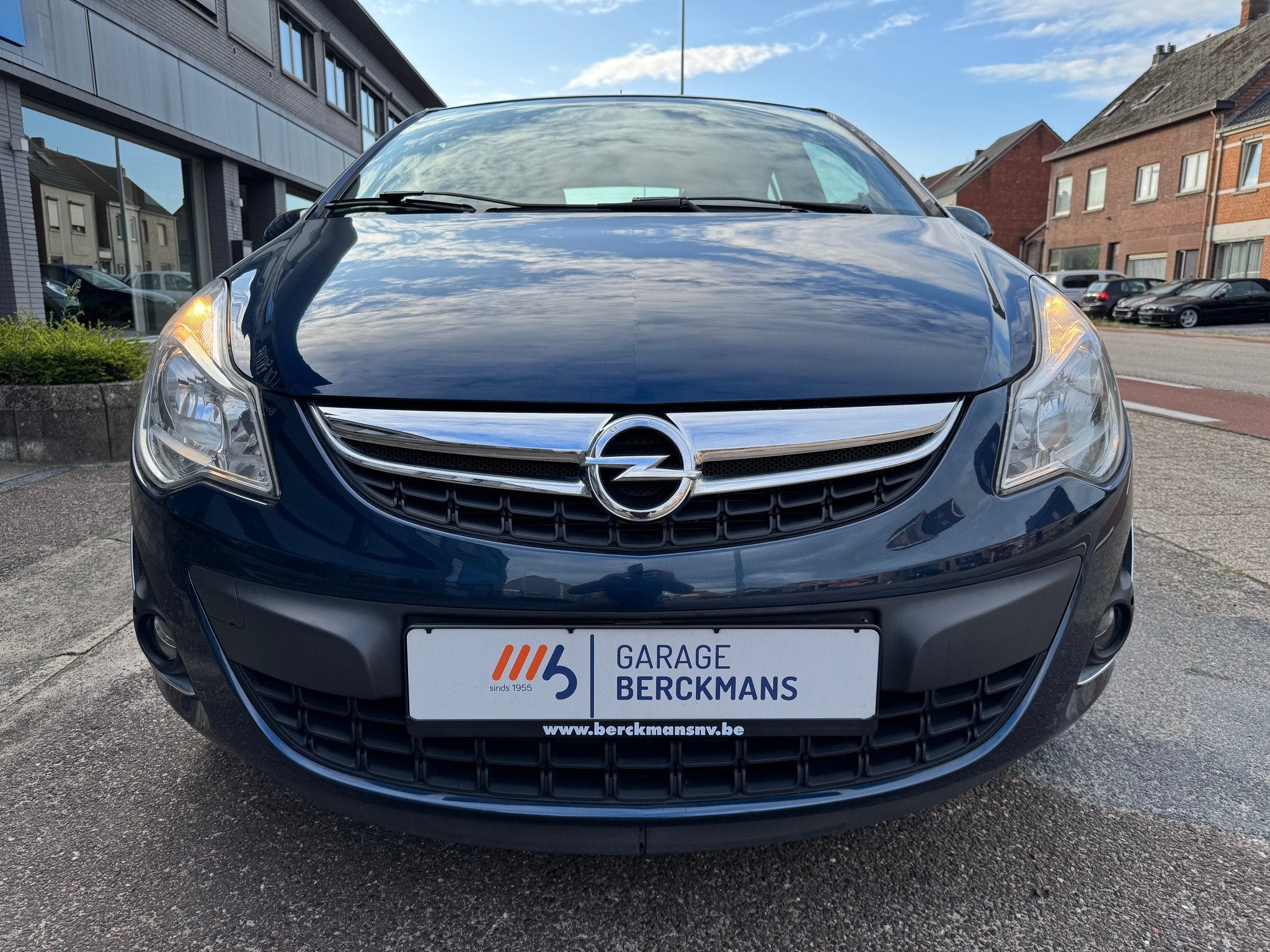 Opel Corsa Enjoy 5D 1.2 benzine slechts 36000Km!, Autos, Opel, Euro 5, Achat, 63 kW, Entreprise