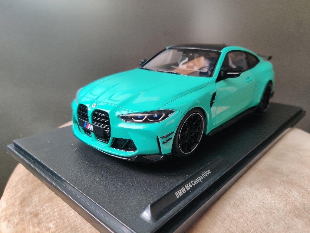 BMW M4 Performance parts Solido 1/18e neuve, en boîte., Solido, Solido, Neuf, Enlèvement ou Envoi