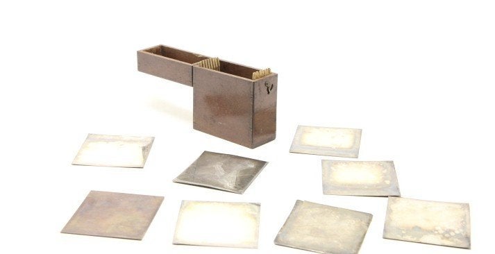 Opbergdoos met daguerreotypie fotoplaaten, Ophalen of Verzenden, Overige typen