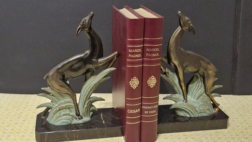 Paire de serre-livre Art Déco en régule sur socle de marbre, Enlèvement ou Envoi