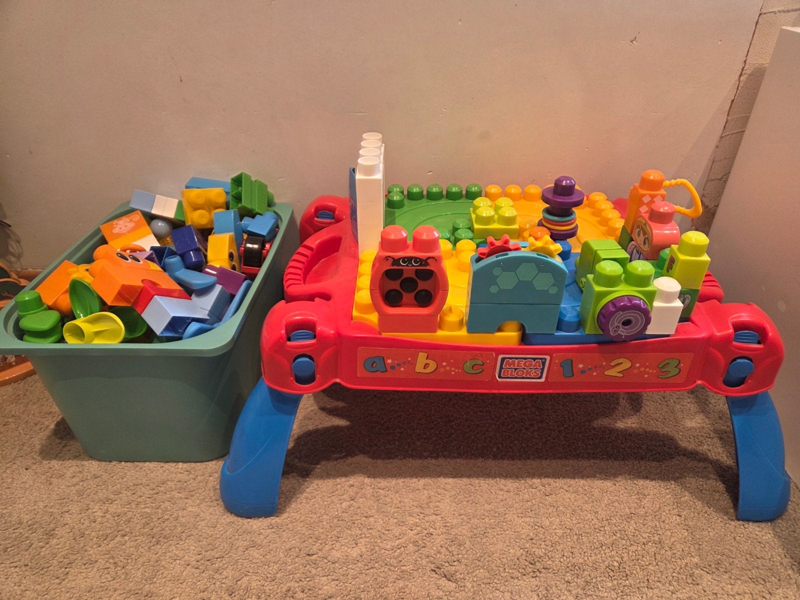 Megabloks tafel en blokken., Kinderen en Baby's, Ophalen