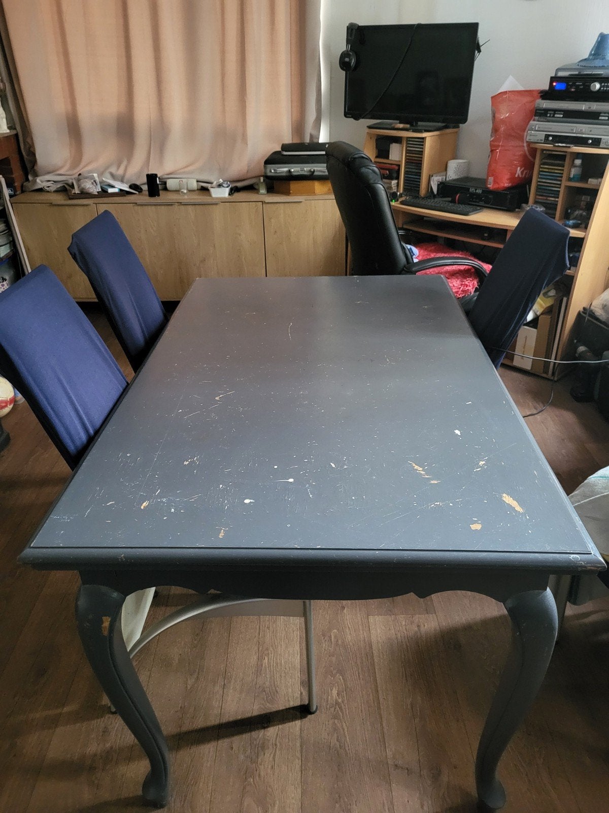 Uitschuifbare tafel met 4 stoelen., Huis en Inrichting, Ophalen