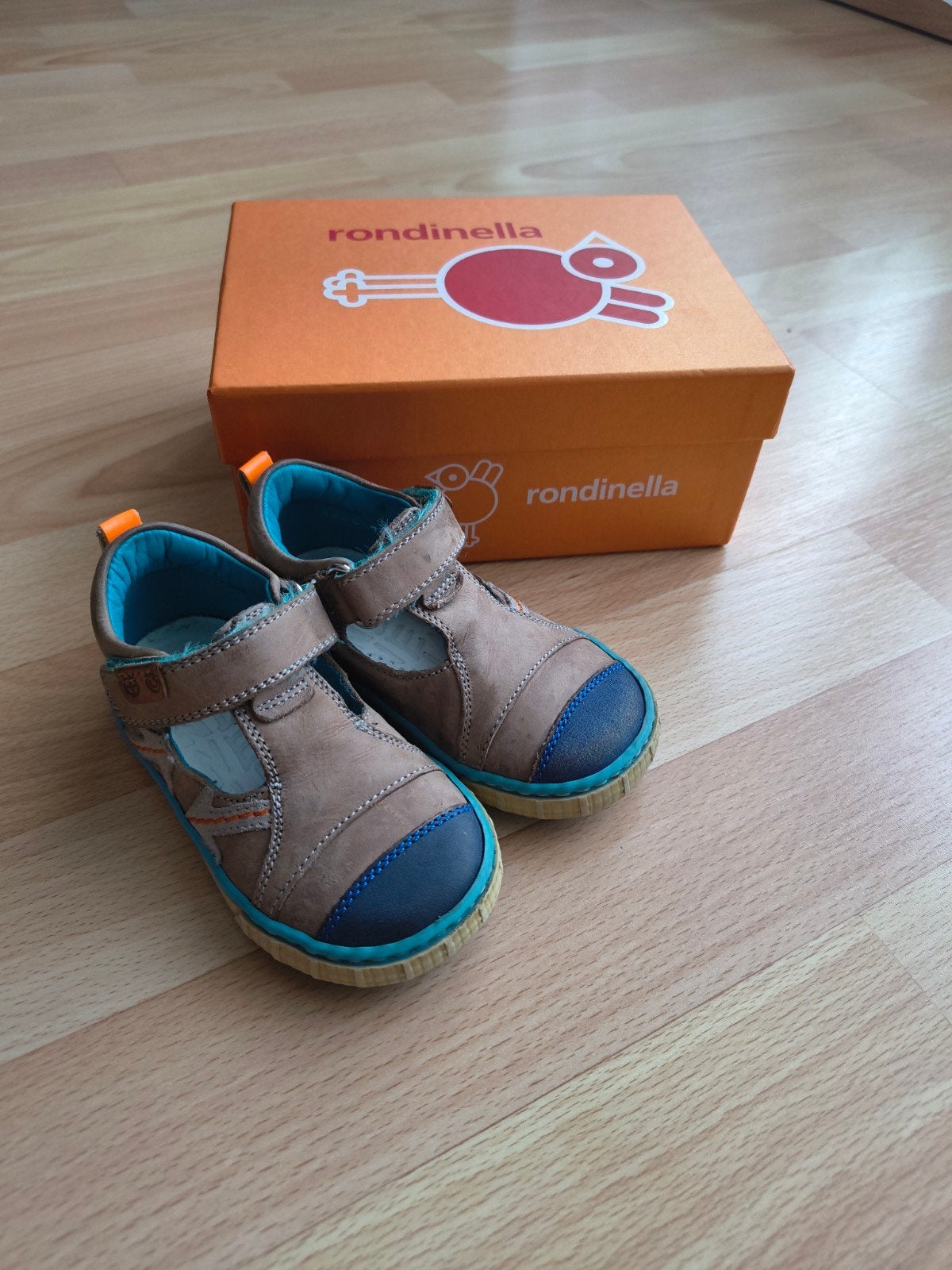 Rondinella leren sandalen maat 20. Zeer goede conditie, Kinderen en Baby's, Babykleding | Schoentjes en Sokjes, Gebruikt, Jongetje of Meisje