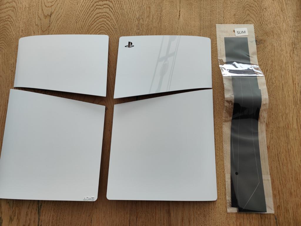 Ps5 faceplates als nieuw + matzwarte sticker front, Ophalen