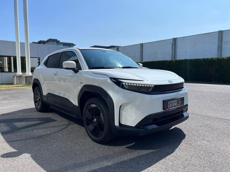 Toyota Urban Cruiser 61kWh - EXECUTIVE, Automaat, 128 kW, Wit, Elektrisch
