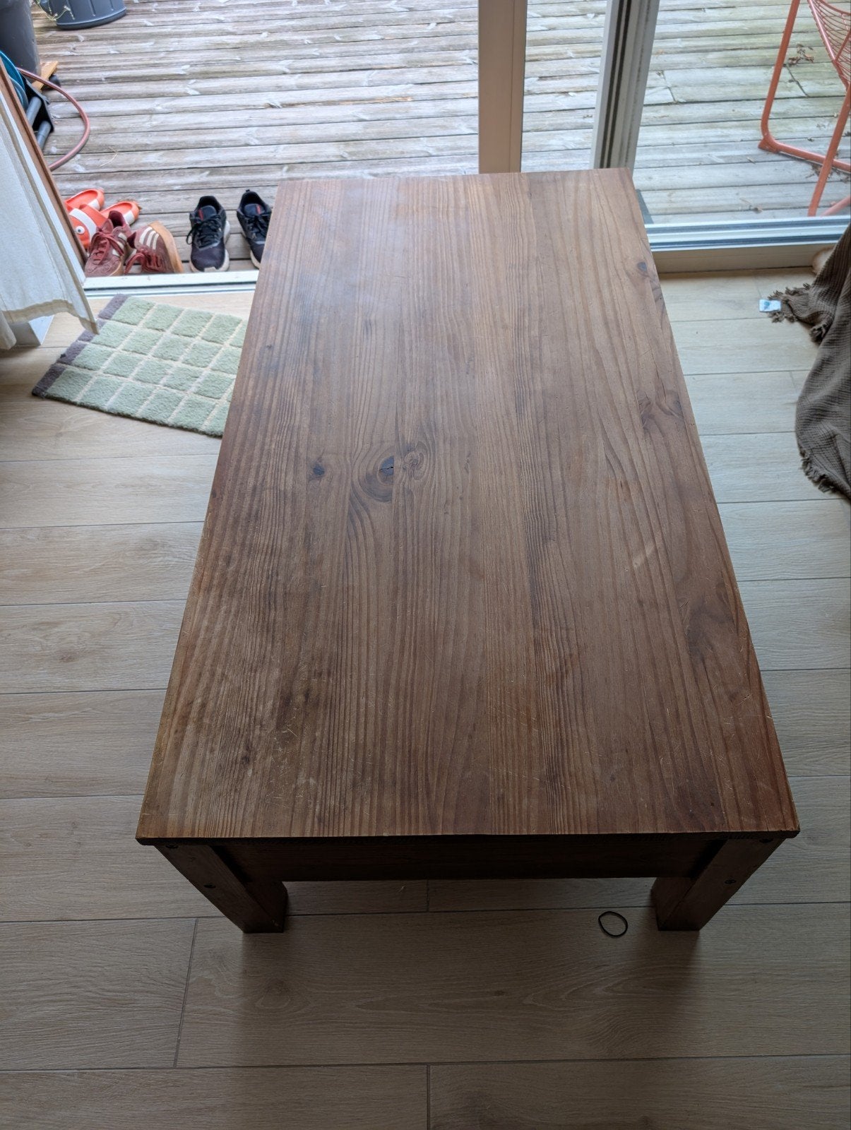 Houten salontafel met opbergmogelijkheid, Ophalen, Gebruikt, 100 tot 150 cm, 50 tot 100 cm