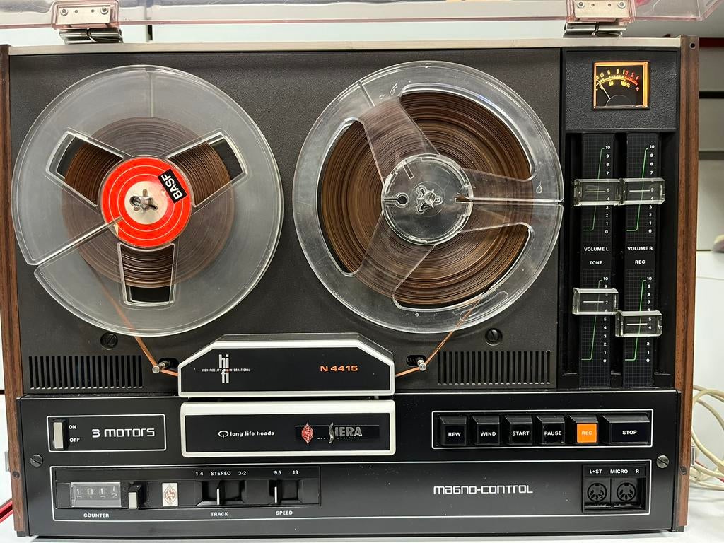 SIERA N4415 (Philips) Vintage bandrecorder Philips) met hoes, Audio, Tv en Foto, Bandrecorder, Ophalen, Bandrecorder
