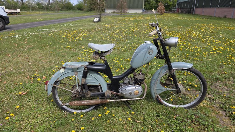 salira model 150 nederlands kenteken 1957 en nog een Novy, Fietsen en Brommers, Ophalen of Verzenden, Overige merken