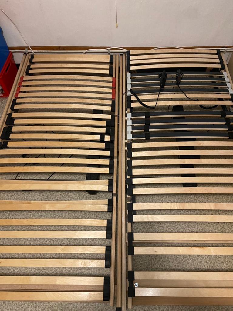 Lit avec 2 sommier électrique individuel, Enlèvement, Comme neuf, Sommier