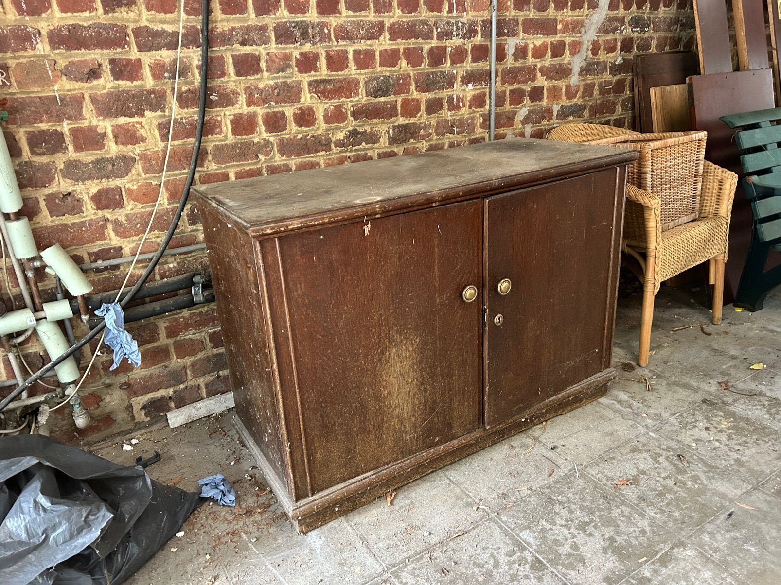 Petit dressoir, Maison & Meubles, Enlèvement, Utilisé, Autres essences de bois, Ancien