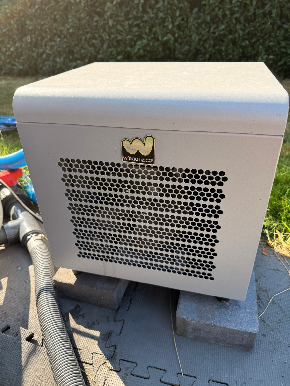 Warmtepomp zwembad 4kW inclusief Bypass en slangen, Tuin en Terras, Ophalen, Zo goed als nieuw