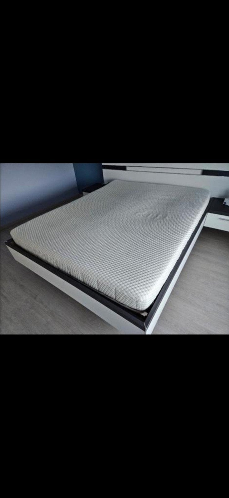 cadre de lit 2 personnes + 2 tables de nuit, Maison & Meubles, Enlèvement