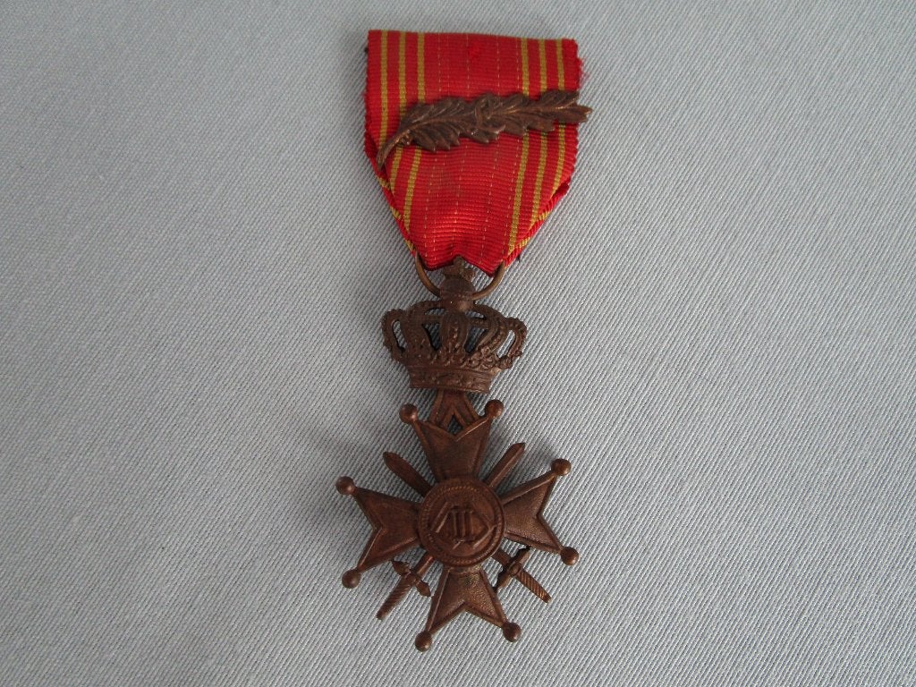 militair, medaille oorlogskruis L III, Ophalen, Overige soorten, Lintje, Medaille of Wings