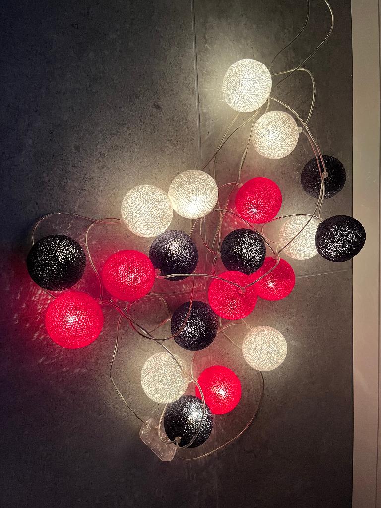 lamp/ happy lights / rood-zwart-wit, Huis en Inrichting, Ophalen