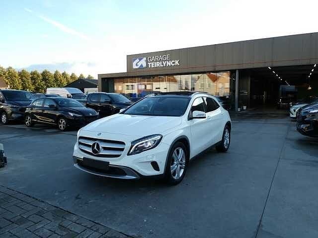 Mercedes-Benz GLA 200D 4MATIC 2.2D 136pk Automaat Business, Auto's, Automaat, Bedrijf, Verwarmde buitenspiegels, SUV of Terreinwagen