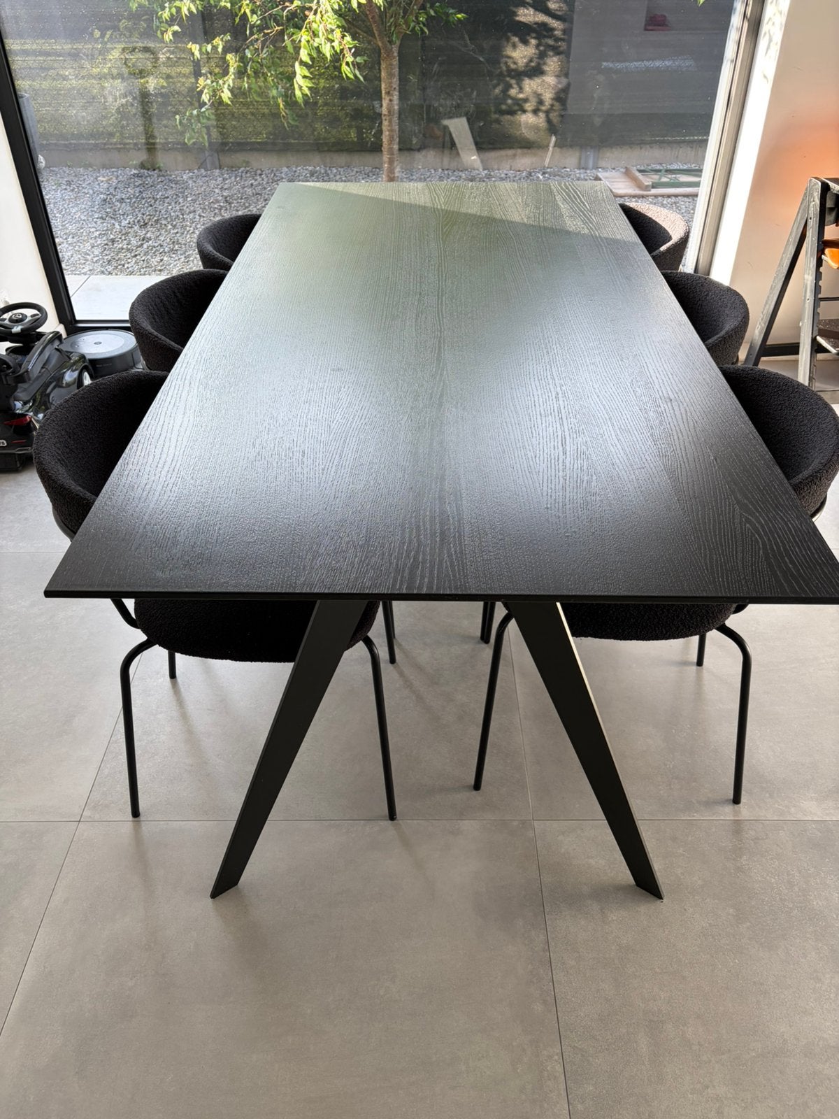 Table à manger - Bois noir + 6 chaises anthracite, Maison & Meubles, Tables | Tables à manger, Enlèvement, Comme neuf