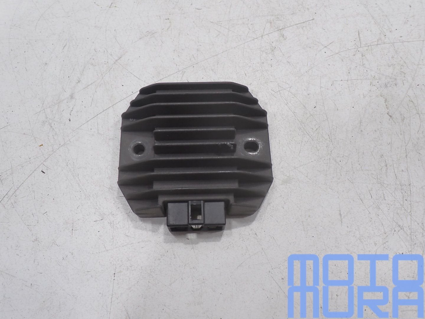 Spanningsregelaar voor Yamaha YZF R1 1998 - 2001 RN01 RN04 r, Gebruikt, -, -, Ophalen of Verzenden