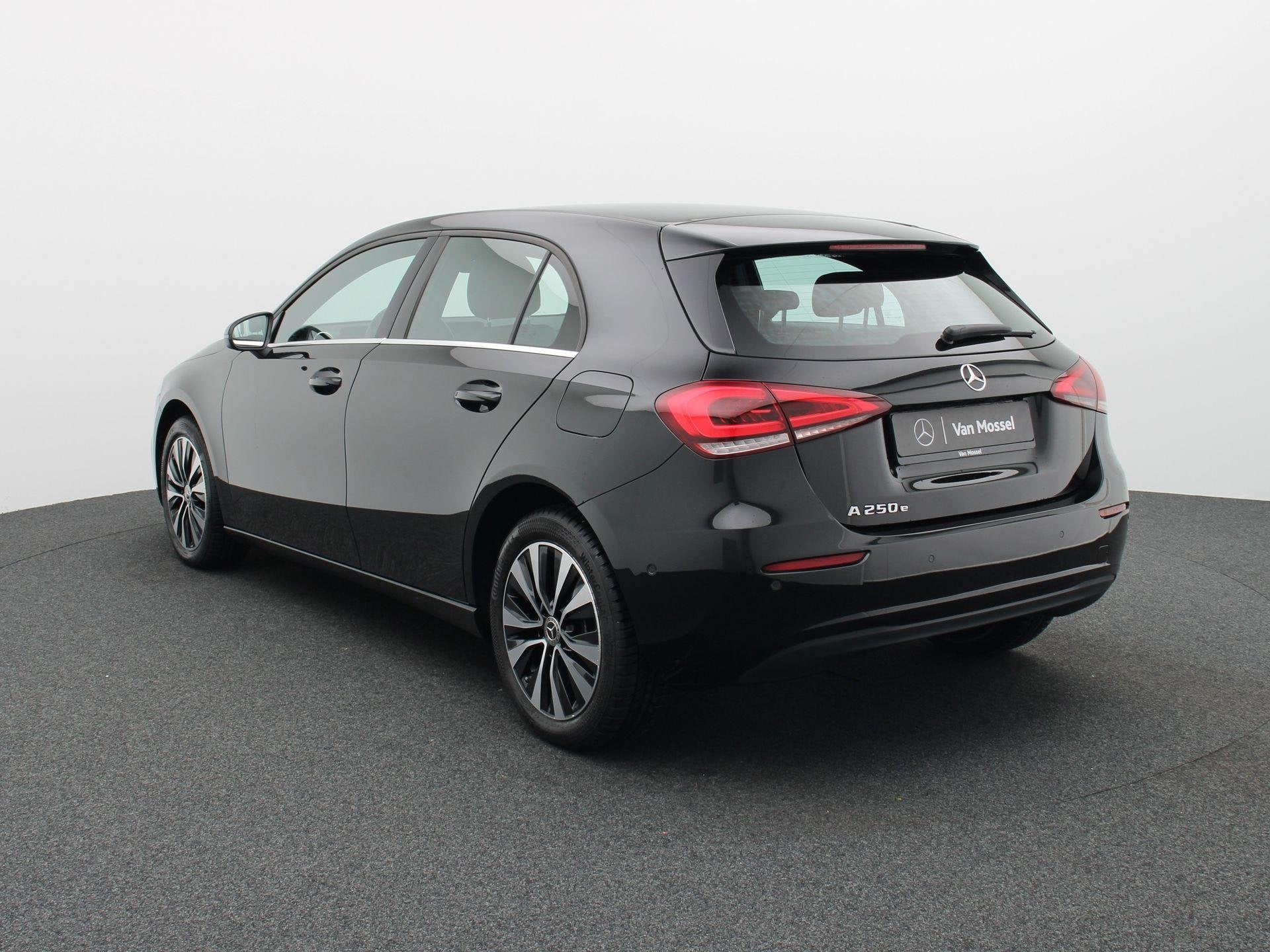 Mercedes-Benz A-Klasse A 250 e Business Solution, Autos, https://public.car-pass.be/vhr/77bcf888-9592-4509-ab15-55ad8f6ceecf, Entreprise