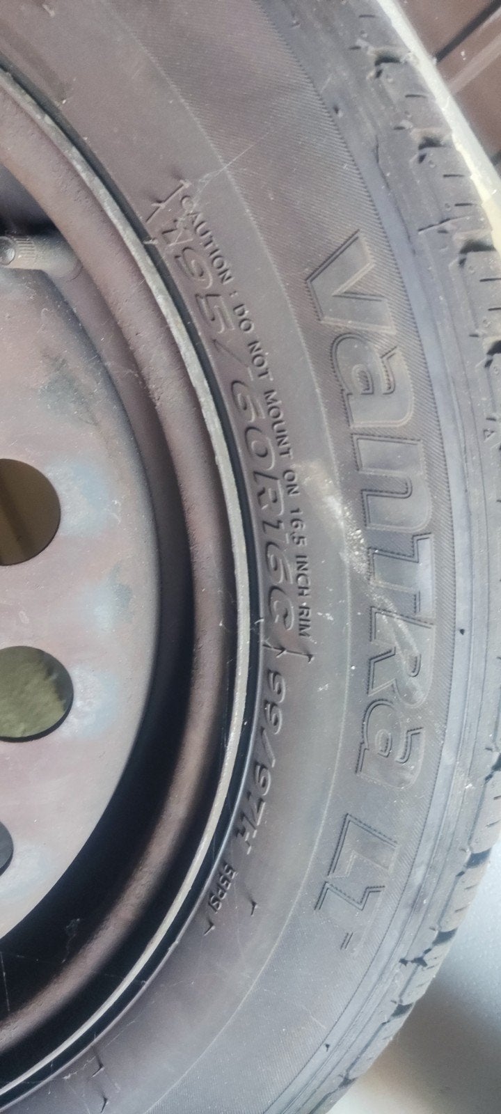 2 autobanden 195/60R16C op velg van Ford Galaxy, Enlèvement, Comme neuf