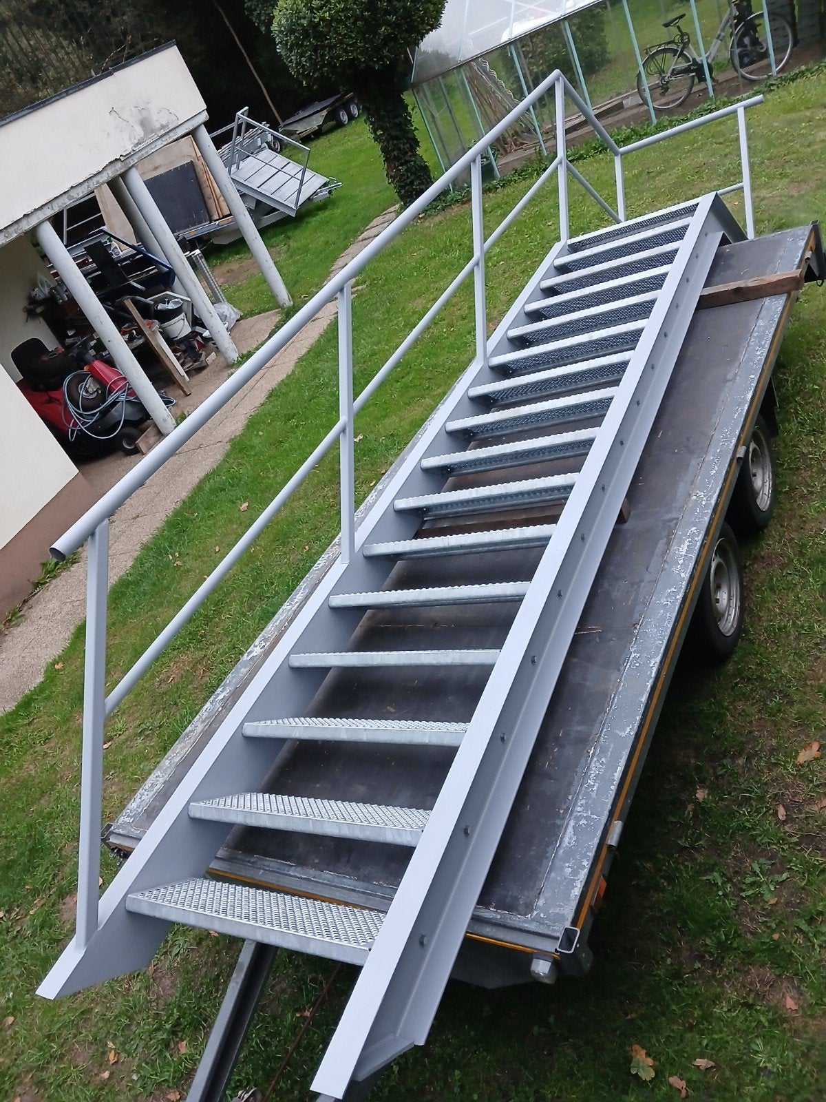 trap trappen ijzer metal gegalvaniseerd e bordes, Ophalen of Verzenden, Trap