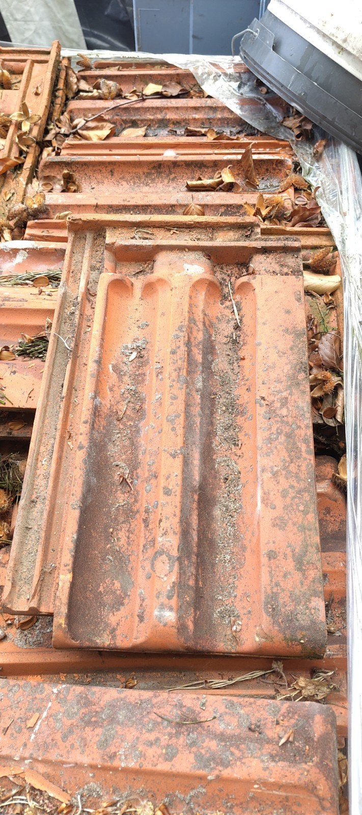 tuiles de toit JML,  tuiles faîtières TTR, Enlèvement, Utilisé, Tuiles