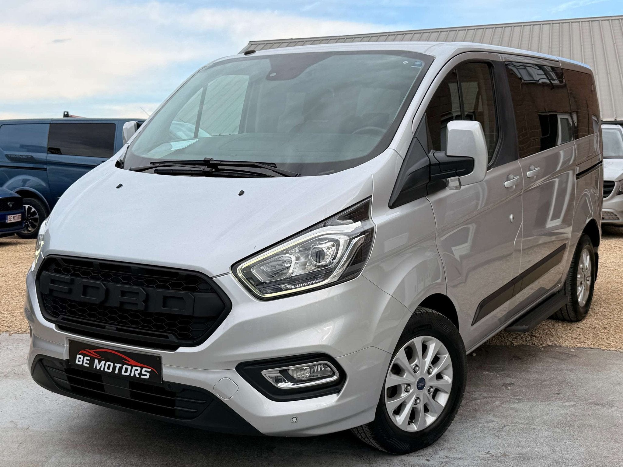 Ford Tourneo Custom 2.0 TDCI 131 CV 8PLACES ATT.REM DOUBLE P, Achat, Euro 6, Boîte manuelle, 5 portes