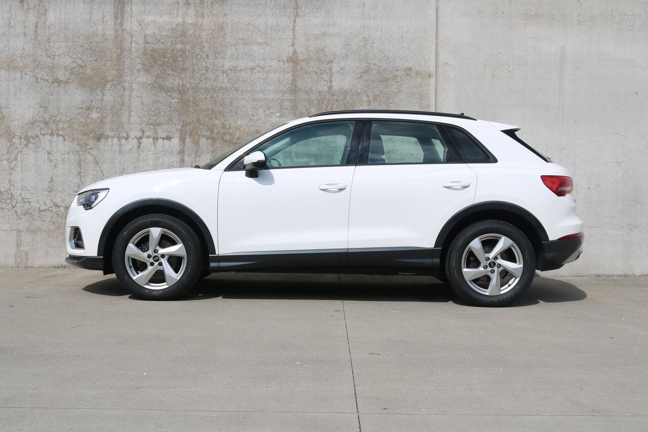Audi Q3 35 TFSI S Tronic, Autos, 0 kg, Entreprise, 0 kg, Noir
