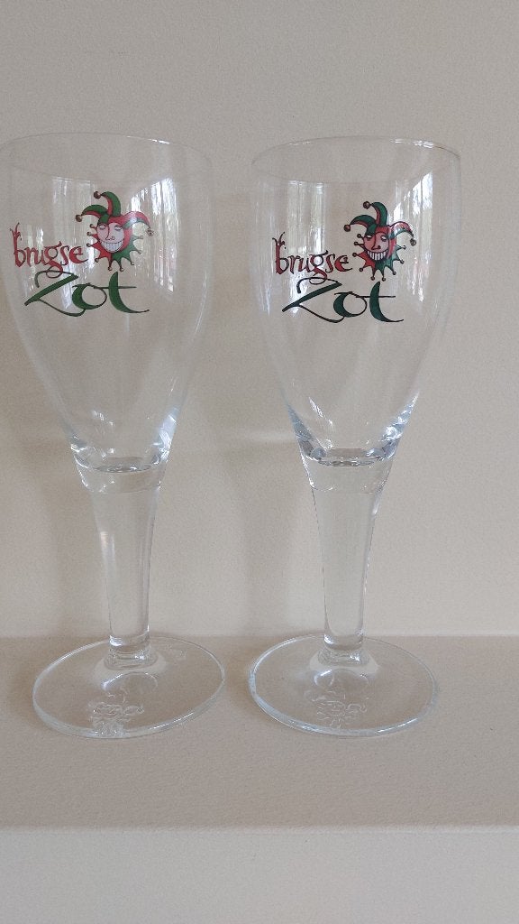 2 Brugse Zot bierglazen, Verzamelen, Glas en Drinkglazen, Ophalen of Verzenden, Zo goed als nieuw, Bierglas