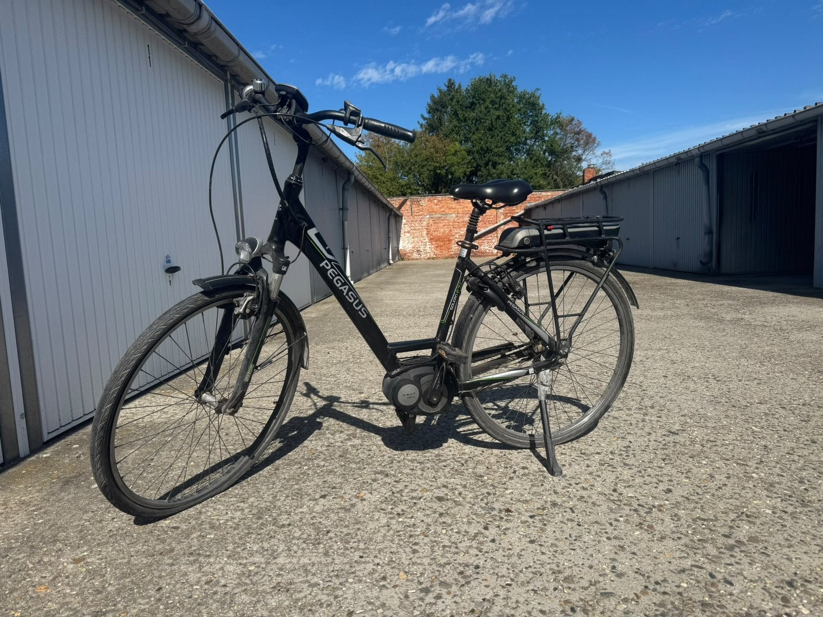 VÉLO ÉLECTRIQUE PEGASUS AVEC MOTEUR CENTRAL BOSCH, Vélos & Vélomoteurs, Enlèvement, Comme neuf