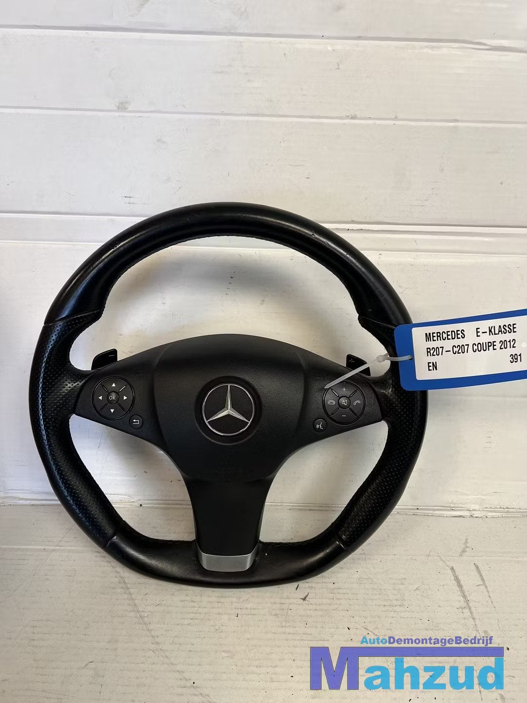 MERCEDES E-klasse C-klasse Sportstuur met airbag 2009-2016, Gebruikt, Mercedes-Benz AG, Mercedes-Benz, Mercedesstrasse 120
70372  Stuttgart, DE