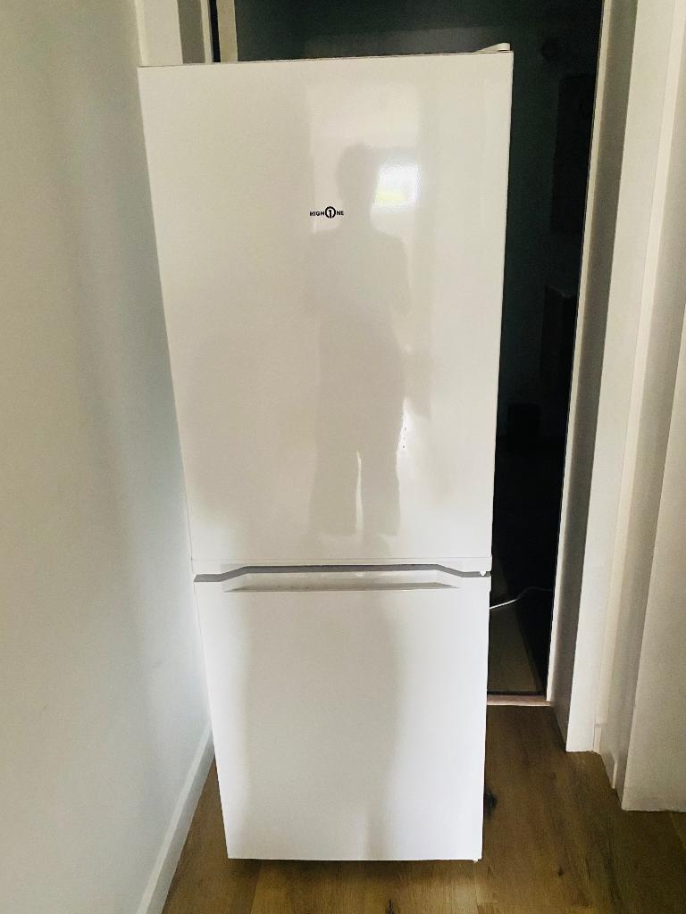 Frigo combi High-one, Avec compartiment congélateur, Utilisé, 45 à 60 cm, Enlèvement