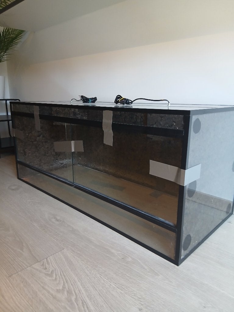 Terrarium 125x55 met 2 lichtpunten, Dieren en Toebehoren, Reptielen en Amfibieën