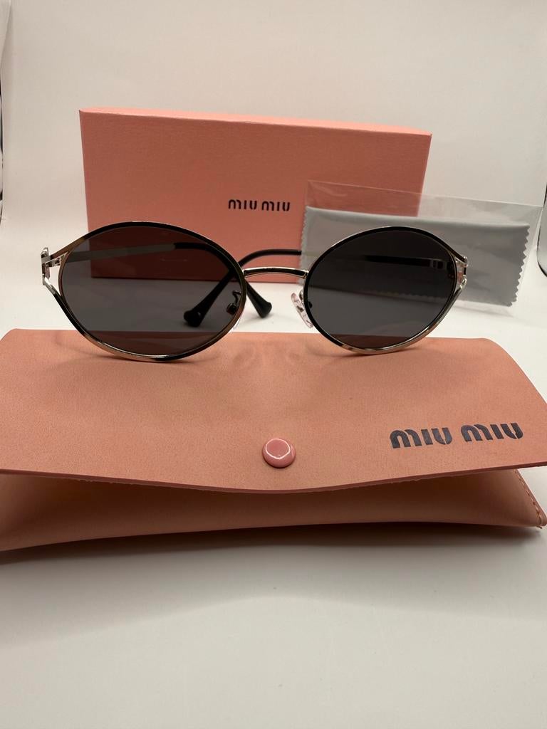 Miu Miu Zonnebril -nieuw, Ophalen of Verzenden, Nieuw, Zonnebril