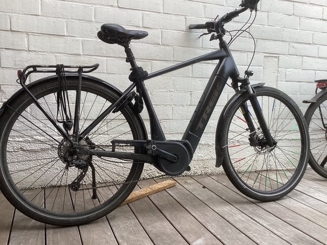 Trek Verve+ 3 Gen 2 – Bosch – batterie 400 Wh, Vélos & Vélomoteurs, Enlèvement, Utilisé, 50 km par batterie ou plus, Autres marques
