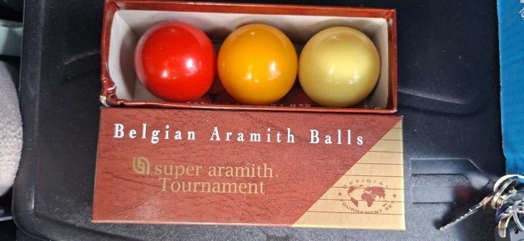 biljartballen, Sport en Fitness, Biljarten en Poolen, Ophalen, Zo goed als nieuw, Keu of Ballen