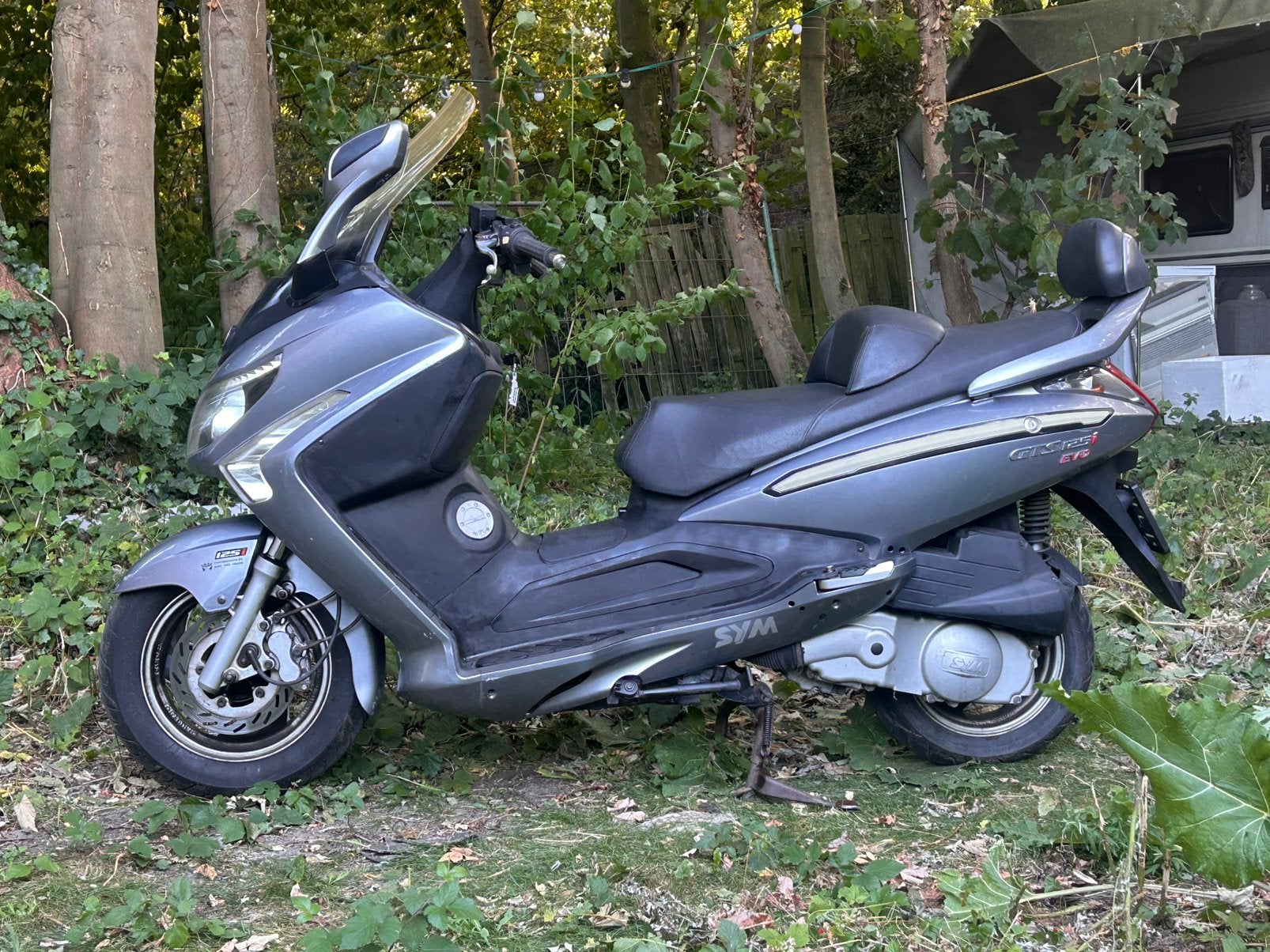 Sym Gts Evo 125i cc bj 2015 16000 km bon état, Vélos & Vélomoteurs, Enlèvement ou Envoi, Comme neuf