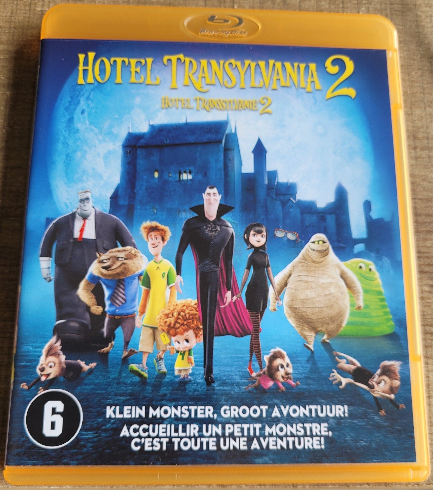 Blu-ray disc: Hotel Transylvania 2, CD & DVD, Enlèvement ou Envoi, Dessins animés et Film d'animation, Néerlandais, Comme neuf