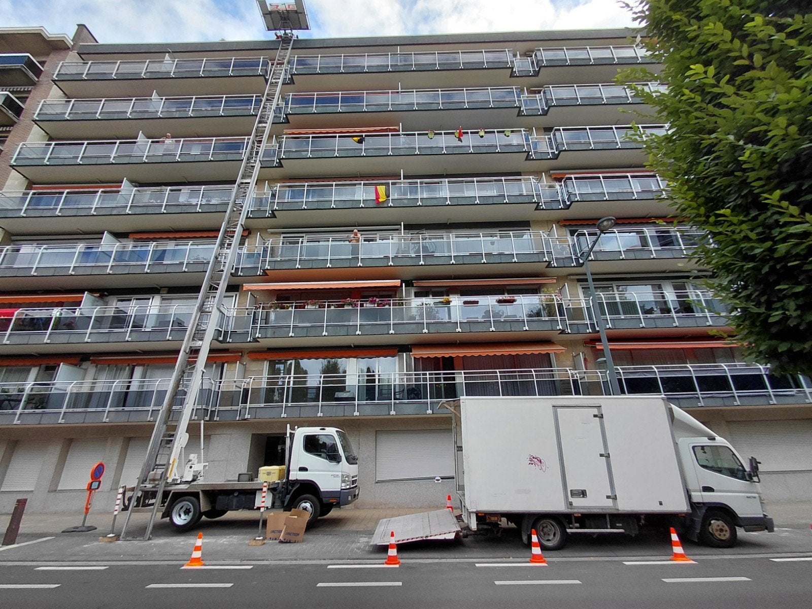 Vide-Maison Complet | Service Lift & Camionnette | Déchets A, Services & Professionnels, Déménageurs & Stockage