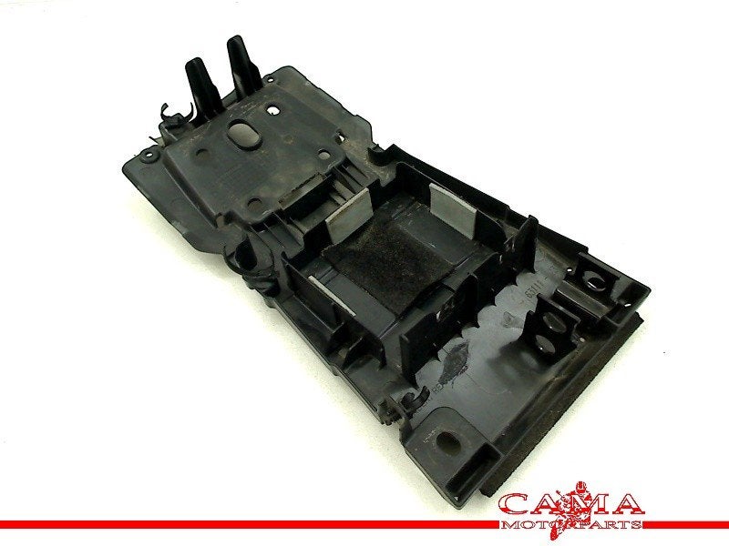 UNDERTAIL GSX R 125 2020-2021 (GSX-R125XA) (63111-23K0), Dhr. S. di Majo, Utilisé, Info@cama-motorparts.nl, P.J. Troelstraweg 8 8
3144 CX  MAASSLUIS, NL