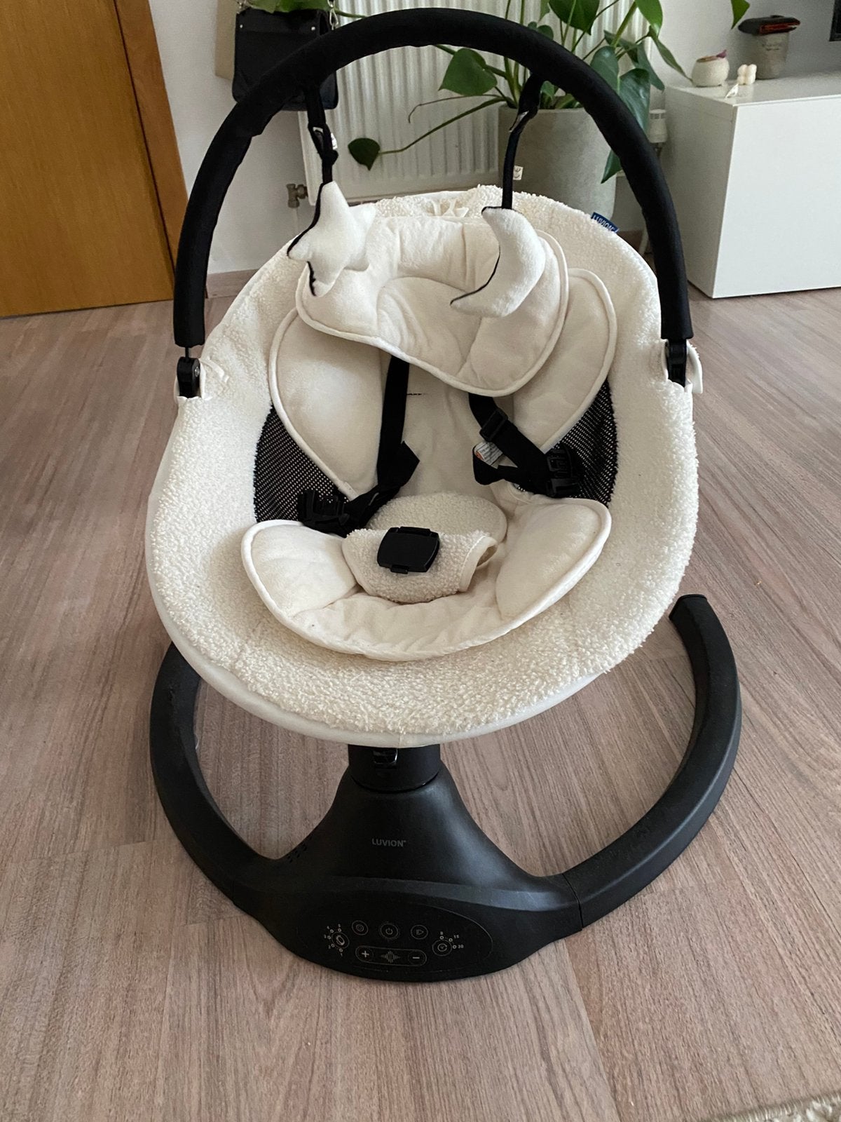LUVION Baby Swing – elektrische babyschommel, Ophalen of Verzenden, Zo goed als nieuw