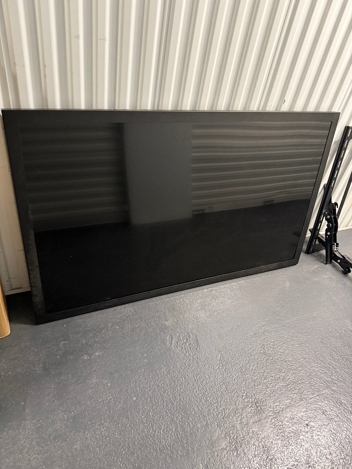 Écran professionnel Eyevis 65” EYE-LCD-6500-LE + supports, TV, Hi-fi & Vidéo, Télévisions, Enlèvement, Comme neuf, LCD