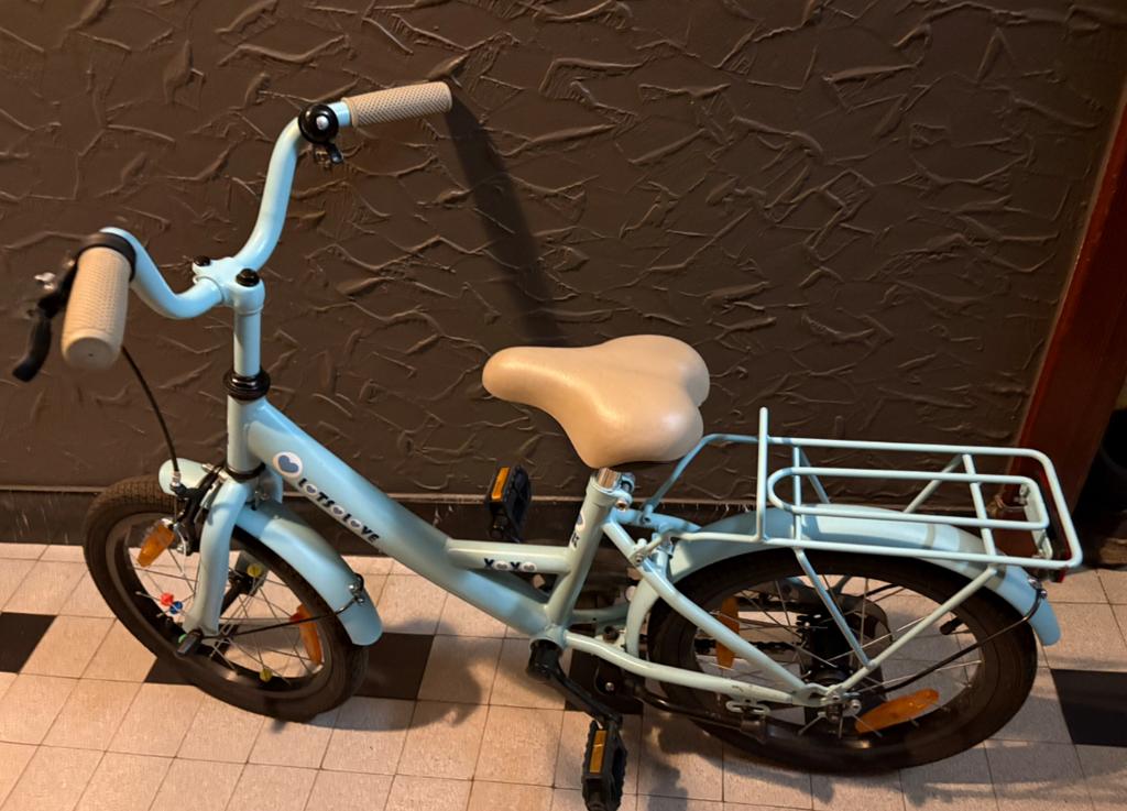Mooie lichtblauwe kinderfiets, 16inch, merk BFK, Fietsen en Brommers, Ophalen, Zo goed als nieuw