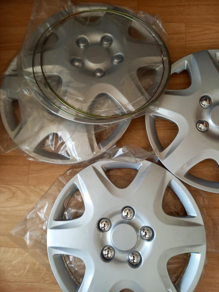 NOUVEAU KIT DE COUVRE-ROUES R14, Autos : Divers, Enjoliveurs, Enlèvement ou Envoi